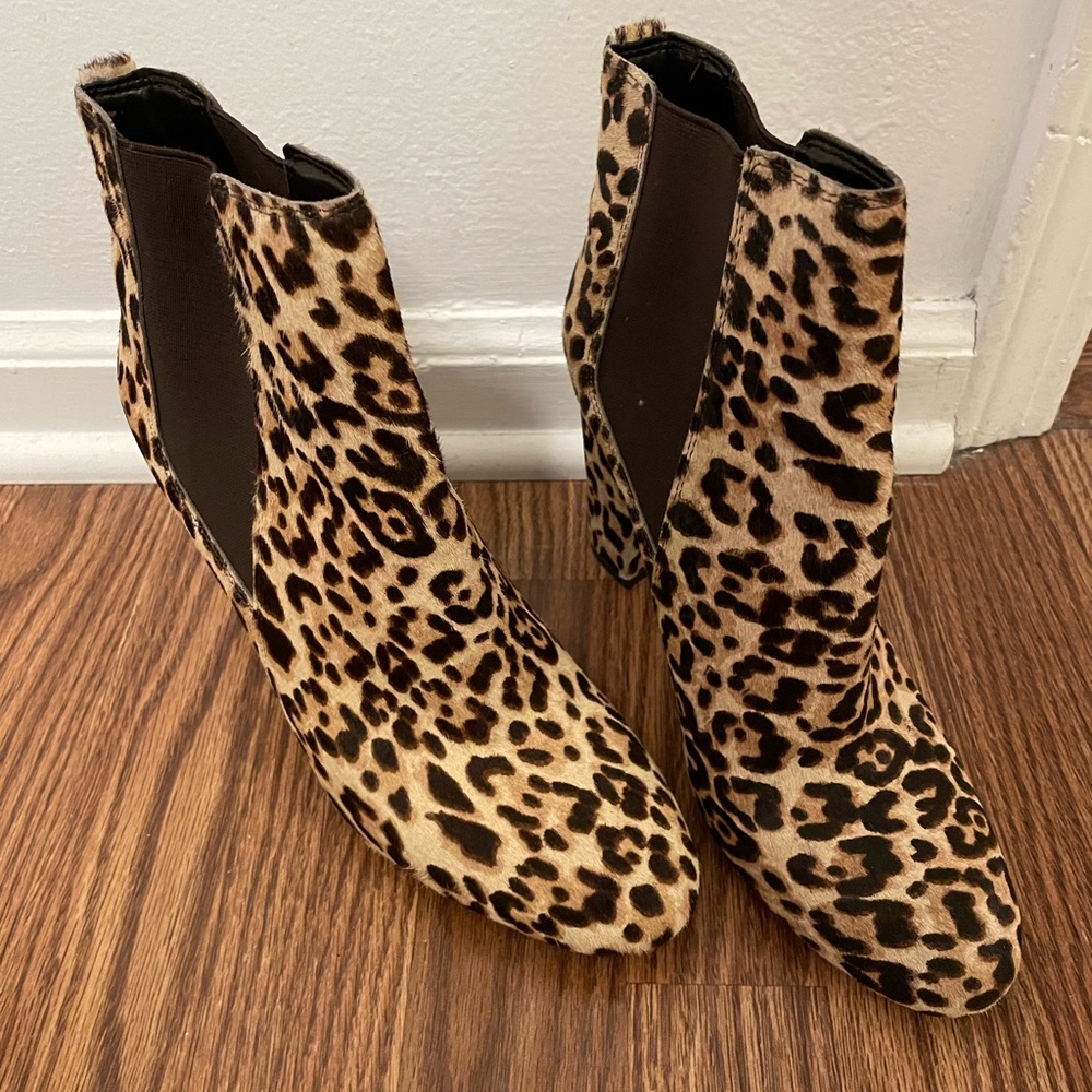 Sam Edelman leopard boots size 8.